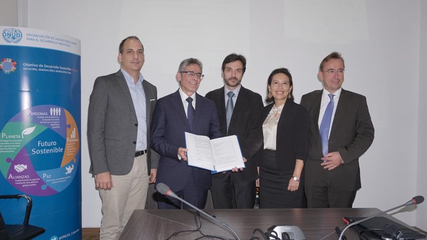 5bb0fa56-f8d3-45d4-989e-8931d005050f